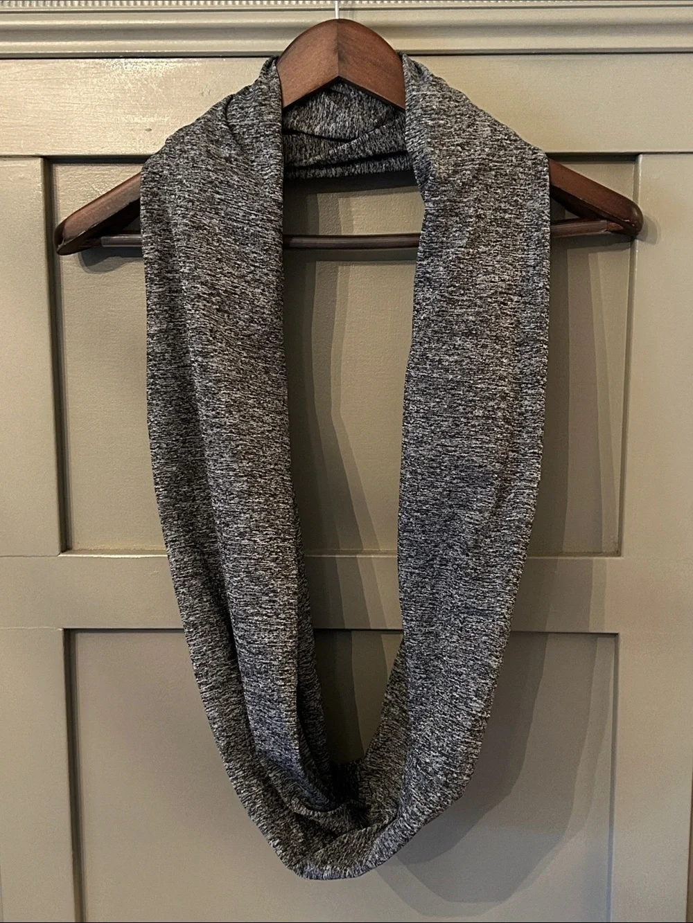 Infinity Circle Scarf With Zippered Pocket Gray